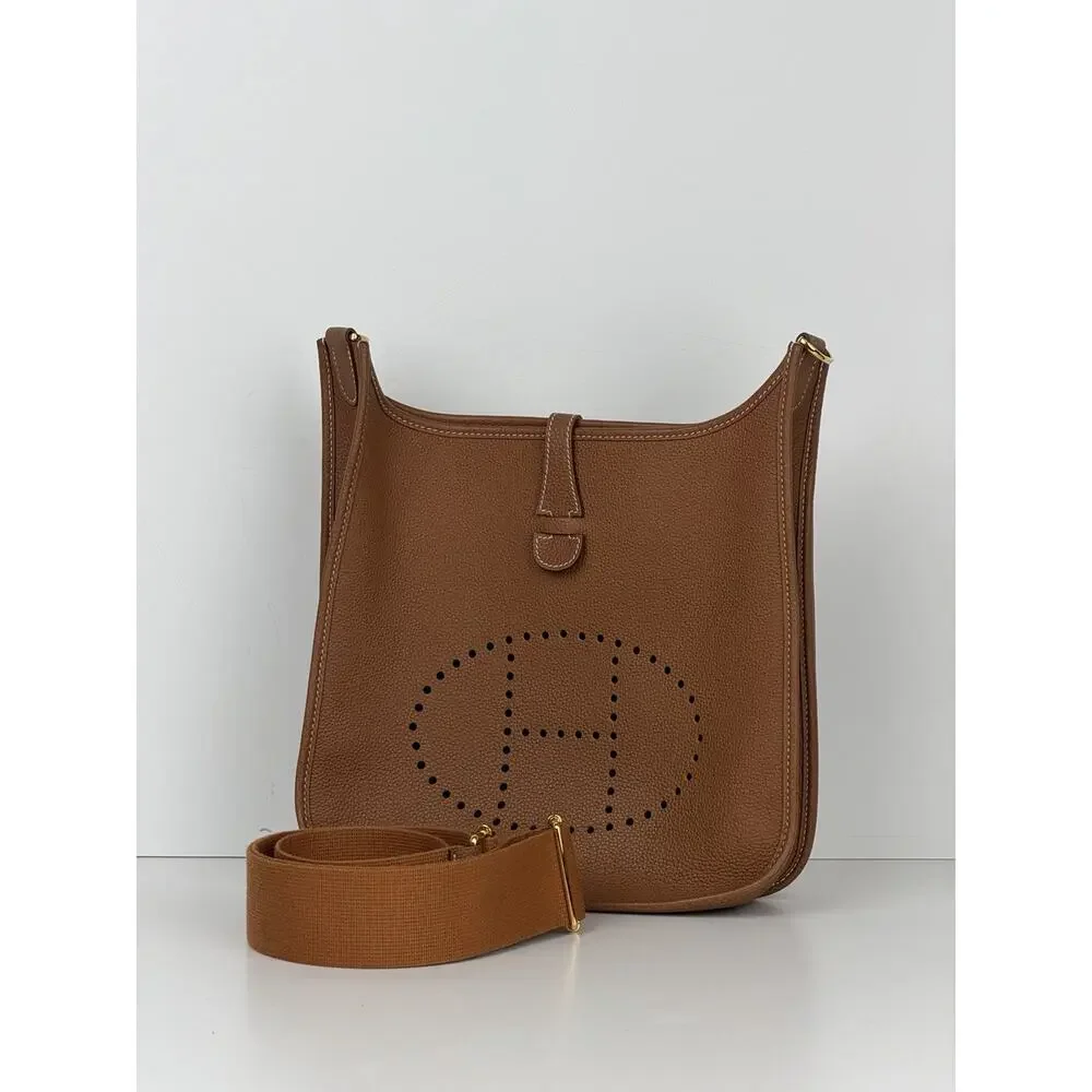 Hermes Clemence Evelyne III 29 Gold Hardware Biscuit Crossbody Bag (Z - 2021) - Picture 1 of 16